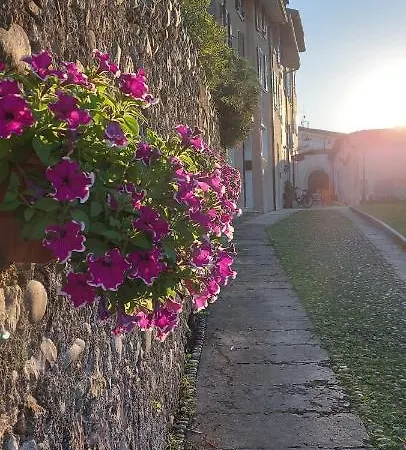 Apartament Antica Dimora San Felice del Benaco
